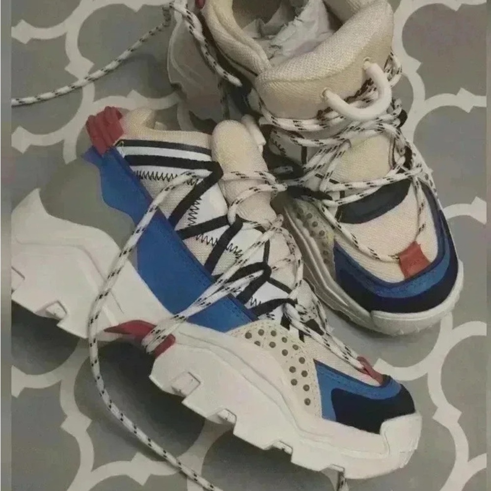KENZO
Inka Low-Top Sneakers US Size 5 EU 36 New with Box - Picture 5 of 8